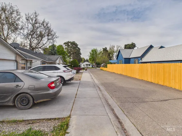 $249,000 | 804 East Main Street, Unit 4 4, Emmett, ID 83617
