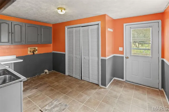 $115,000 | 402 West Hetherington Street, Cutler, IL 62238