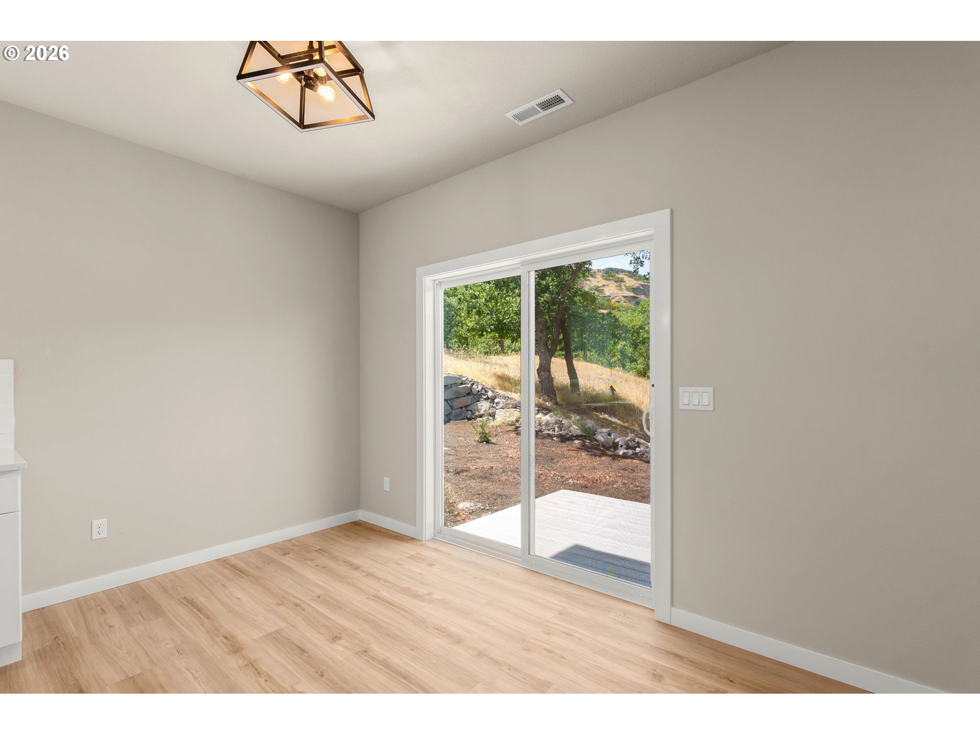 1405 Gordon Court The Dalles, OR 97058 - Photo 11 of 25