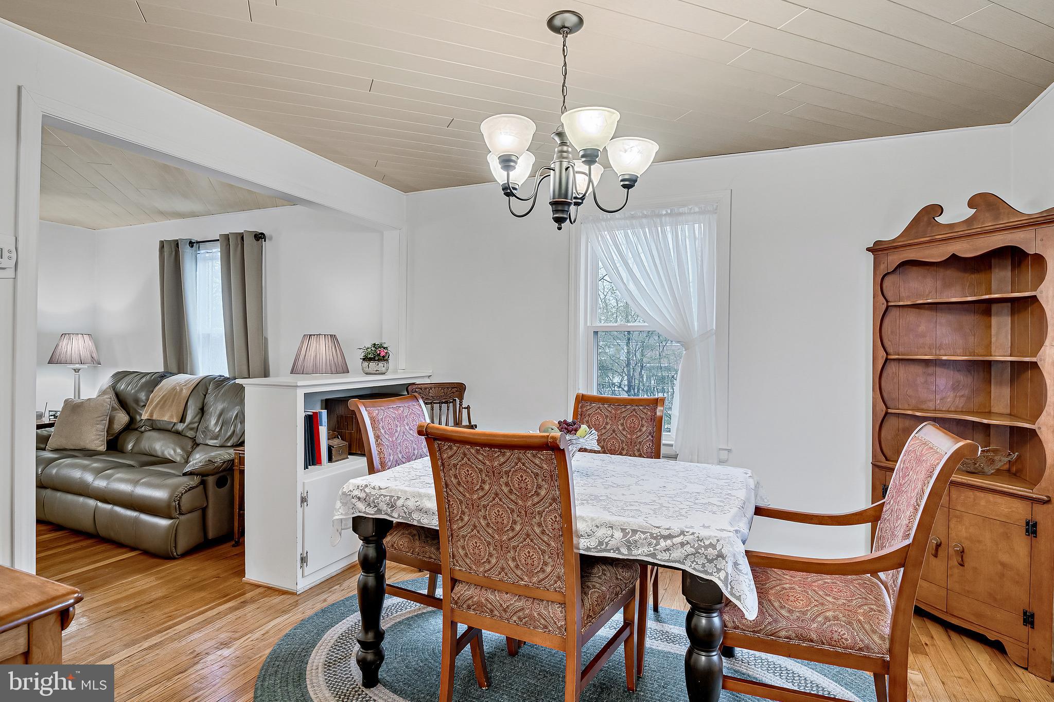 310 Wyatt Road Harrisburg, PA 17104 - Photo 5 of 27 Dining Room