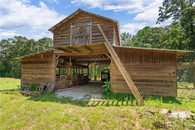 $850,000 | 112 Brannon Road, Buchanan, GA 30113