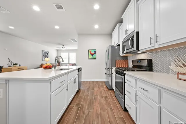 $359,995 | 555 Eves Necklace Dr., Buda, TX 78610