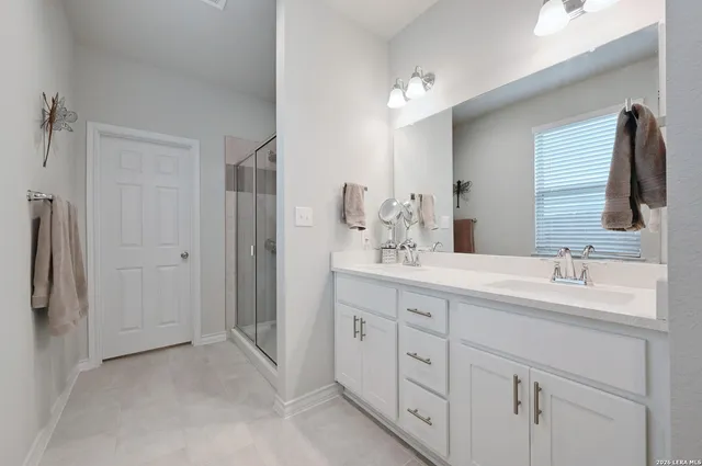 $359,995 | 555 Eves Necklace Dr., Buda, TX 78610