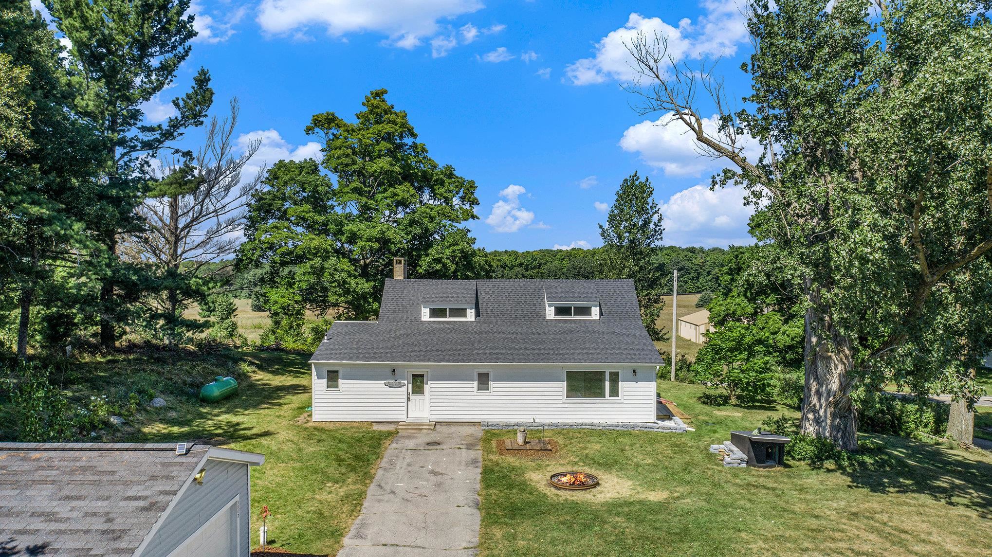 3802 Tompkins Road Traverse City, MI 49686 - Photo 45 of 46 1929685-FC8BDC86-3517-4F02-92C7-31FE02044FBB.JPG