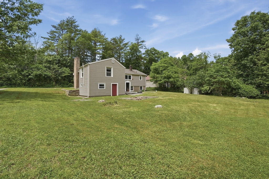 61 Flagg Swamp Road Freetown, MA 02717 - Photo 6 of 38