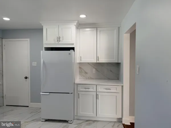 $2,700 | 323 St James Avenue, Cherry Hill, NJ 08002