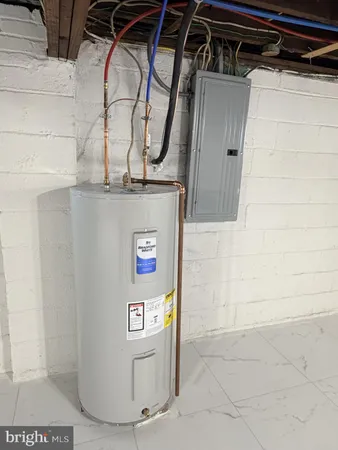 $2,700 | 323 St James Avenue, Cherry Hill, NJ 08002