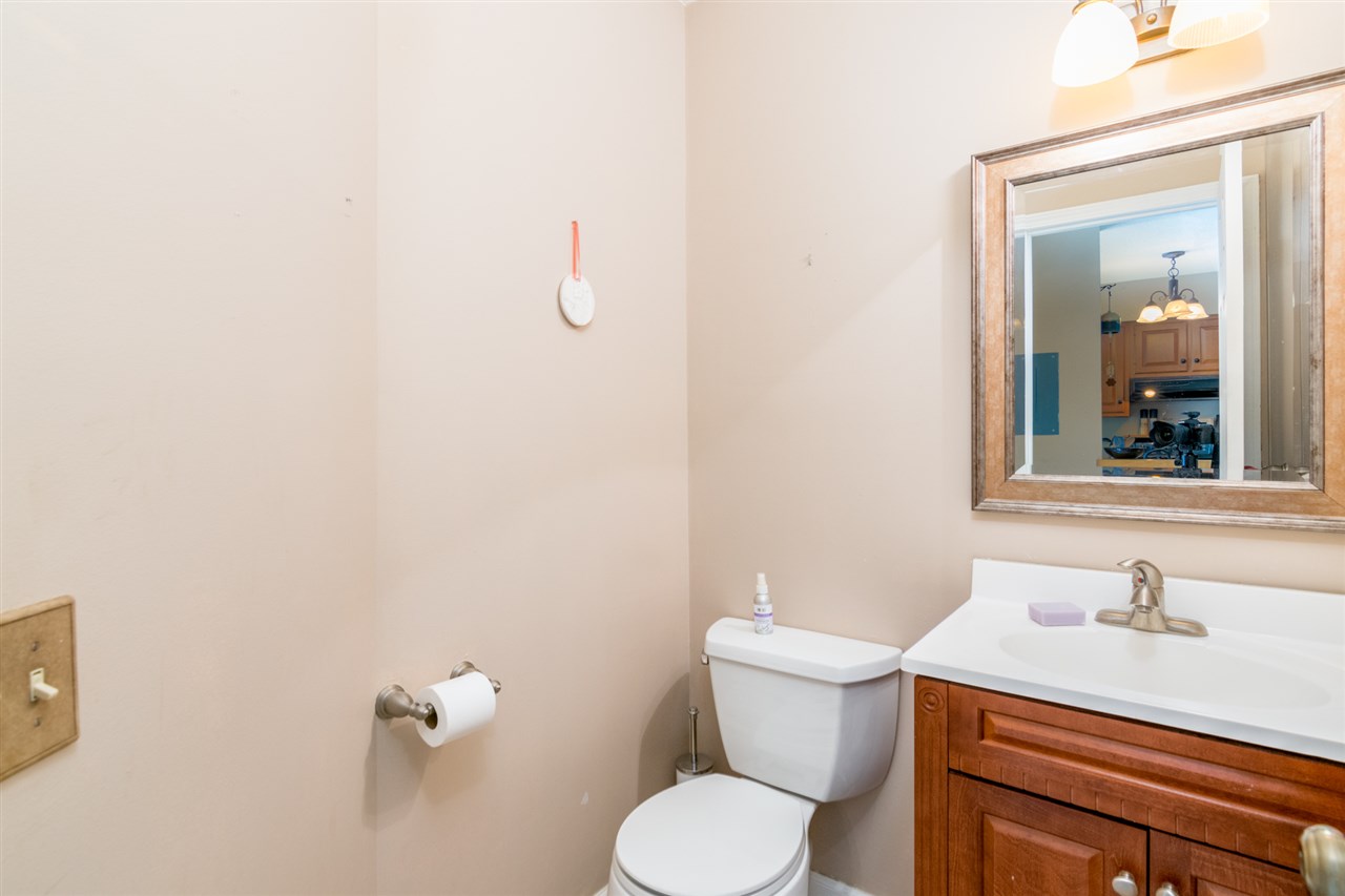 33 Harbor View Road, Unit 804 South Burlington, VT 05403 - Photo 22 of 39 Gallery Image 22