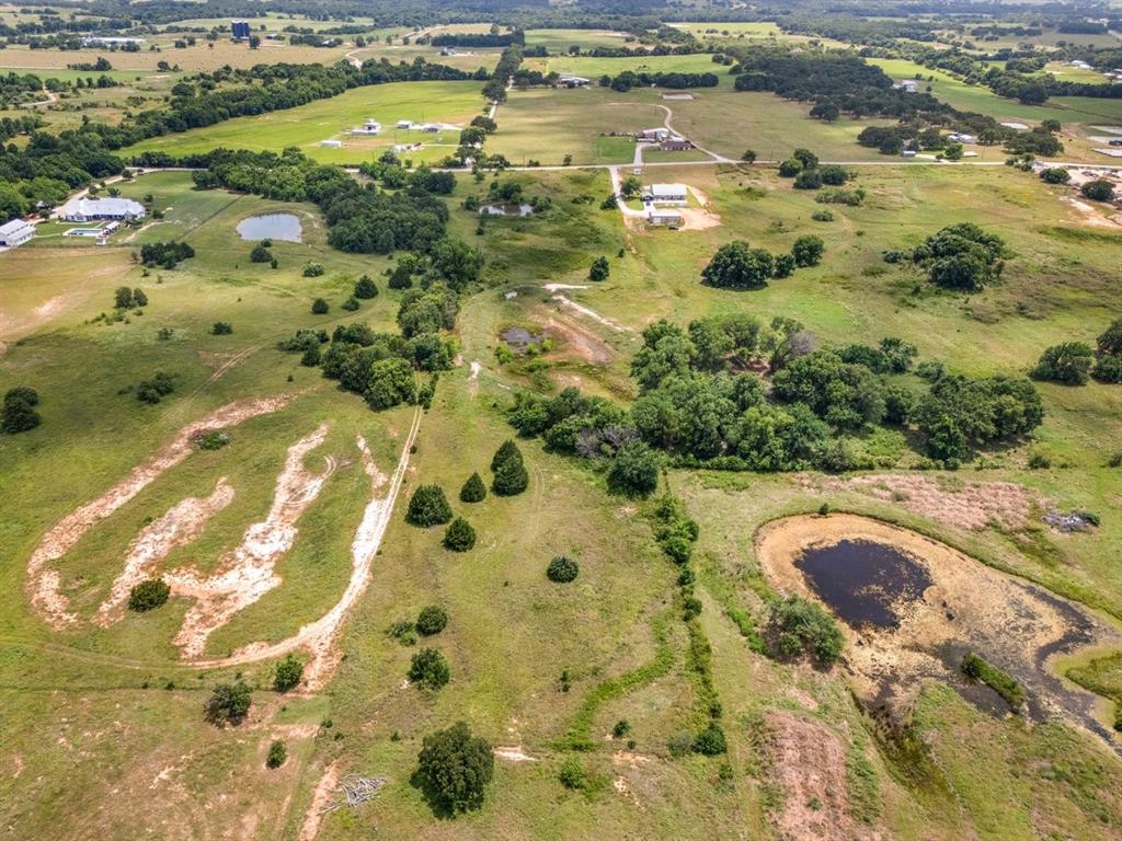 452 County Road 4196 Decatur, TX 76234 - Photo 3 of 17