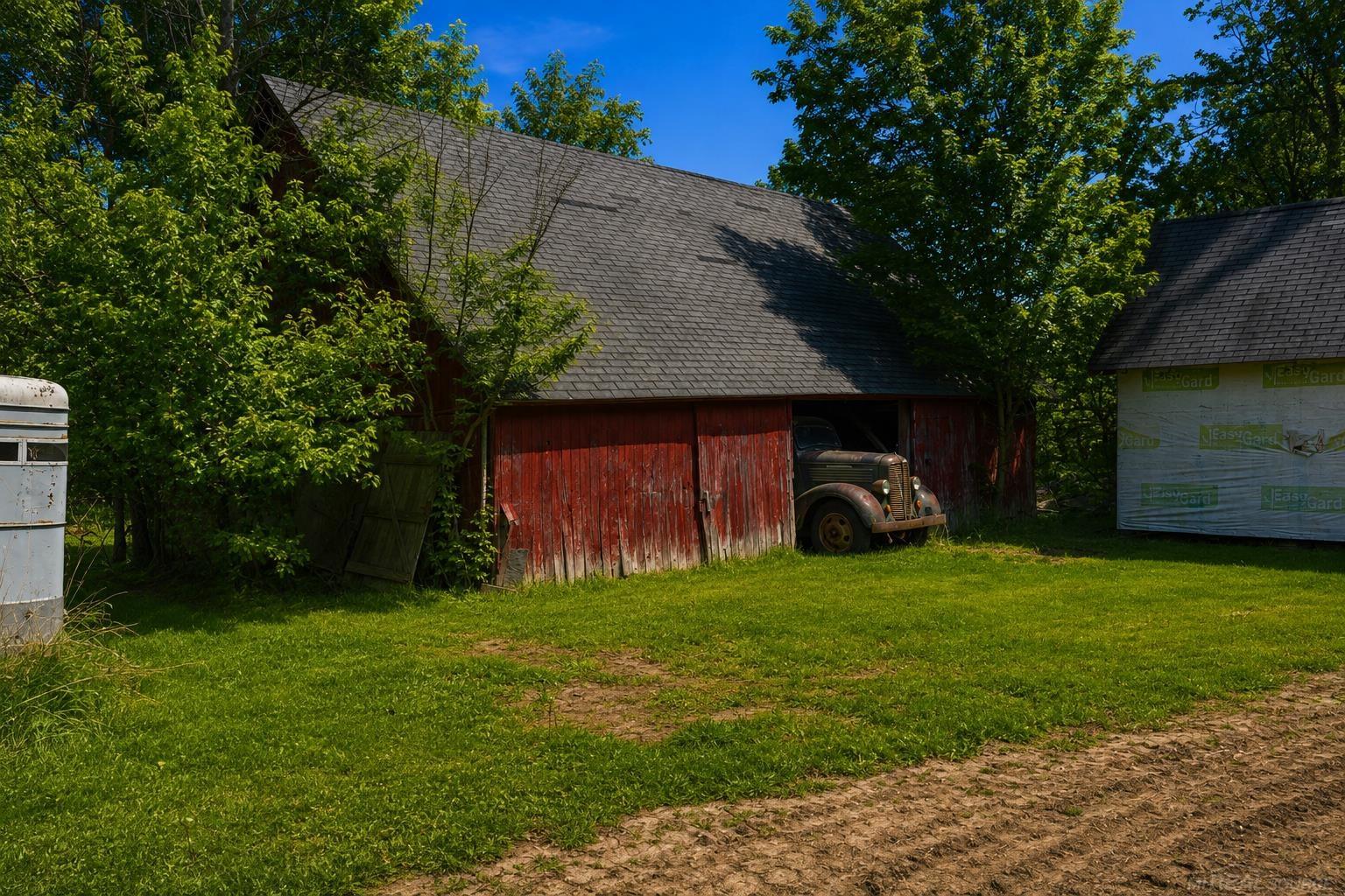8839 Petz Road Imlay City, MI 48444 - Photo 42 of 46 50217534-8e395e8d-9fb3-4d17-b9ef-be0875dd2fb7.JPG