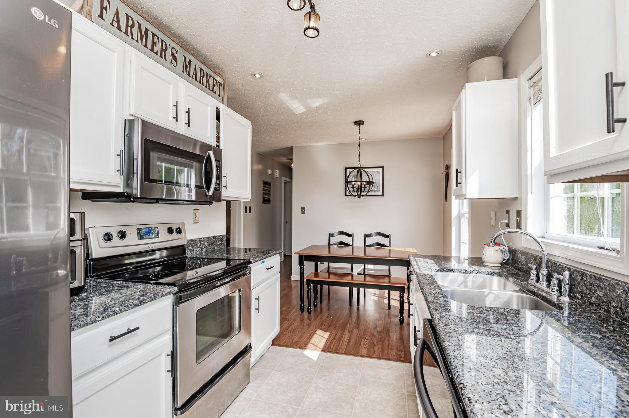 40 Pine Road Louisa, VA 23093 - Photo 12 of 39 Kitchen looking at Dining Area