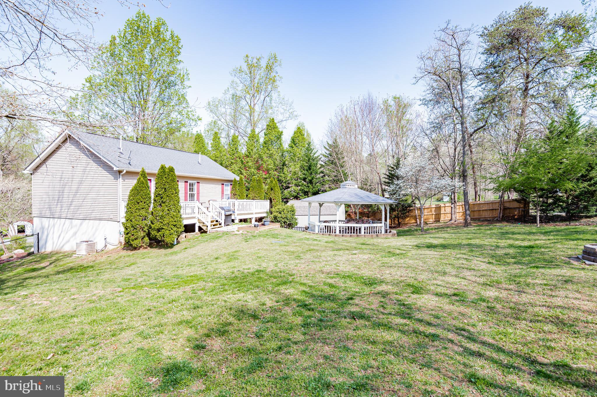 40 Pine Road Louisa, VA 23093 - Photo 28 of 39 Large fenced back yard