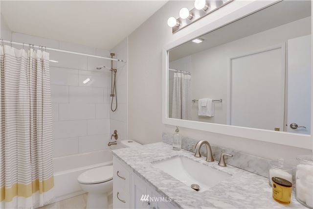 $320,000 | 15705 Northeast 18th Street, Unit 2G, Bellevue, WA 98008