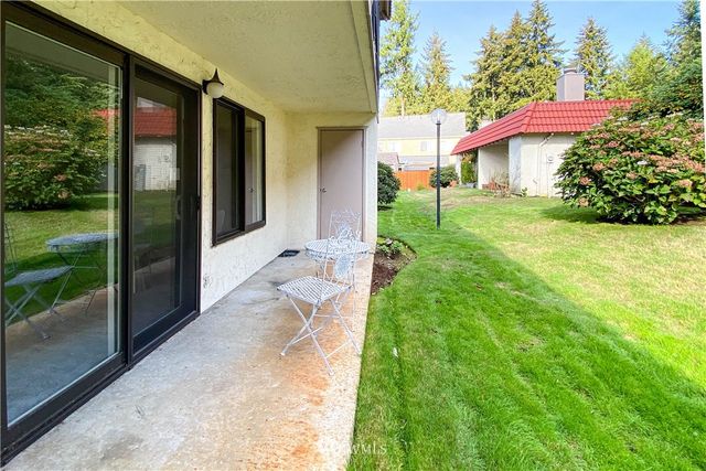 $320,000 | 15705 Northeast 18th Street, Unit 2G, Bellevue, WA 98008