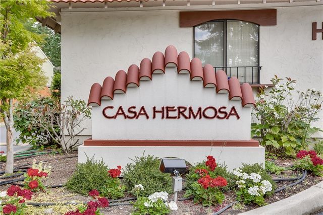 $320,000 | 15705 Northeast 18th Street, Unit 2G, Bellevue, WA 98008