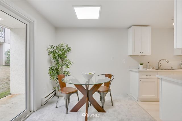 $320,000 | 15705 Northeast 18th Street, Unit 2G, Bellevue, WA 98008