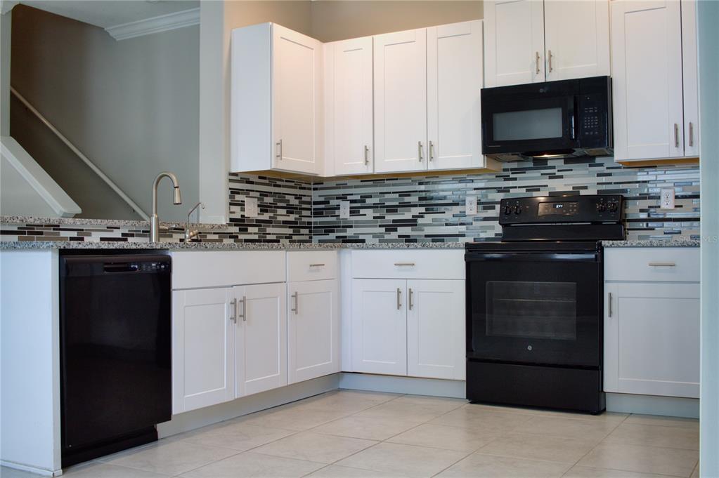 11871 Dumaine Valley Road Riverview, FL 33579 - Photo 10 of 17