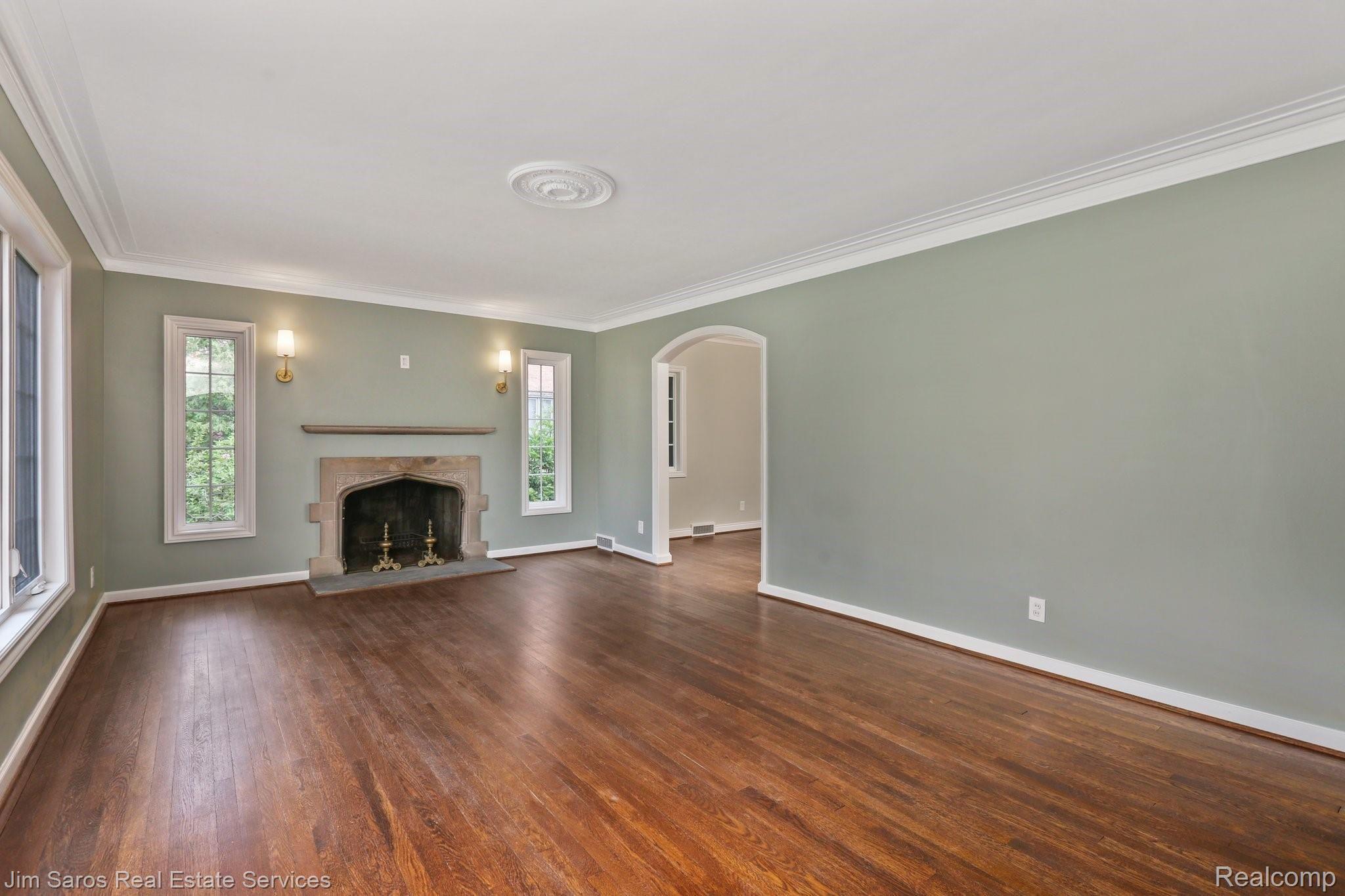 748 Pemberton Road Grosse Pointe, MI 48230 - Photo 16 of 37 13-web-or-mls-748 Pemberton Road- 08.jpg