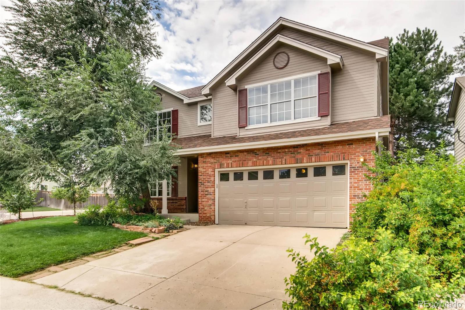 9800 Foxhill Circle Highlands Ranch, CO 80129 - Photo 2 of 26