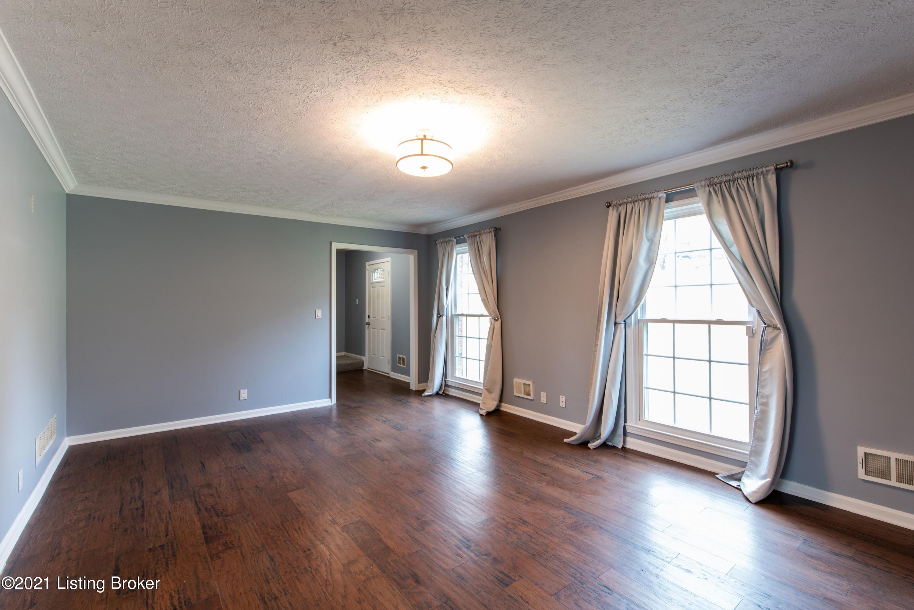 13318 Creekview Road Prospect, KY 40059 - Photo 3 of 34 LR