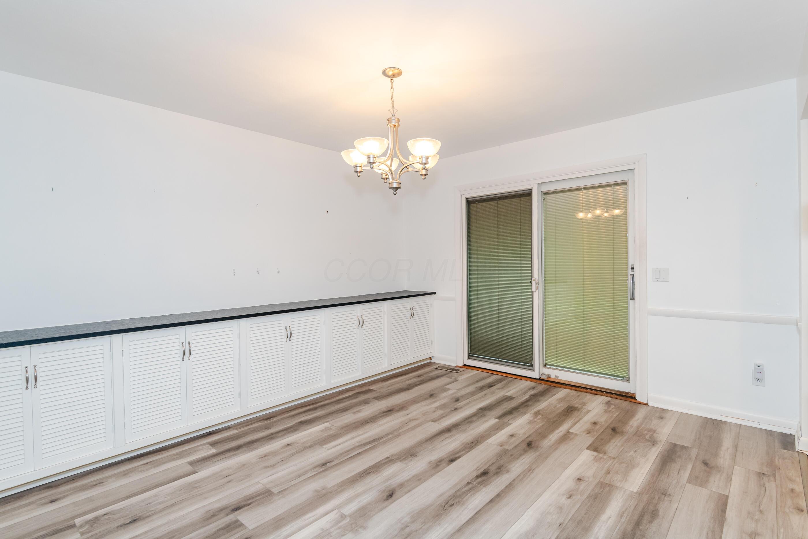 1625 Rustic Ridge Road Urbana, OH 43078 - Photo 29 of 67 Dining Room