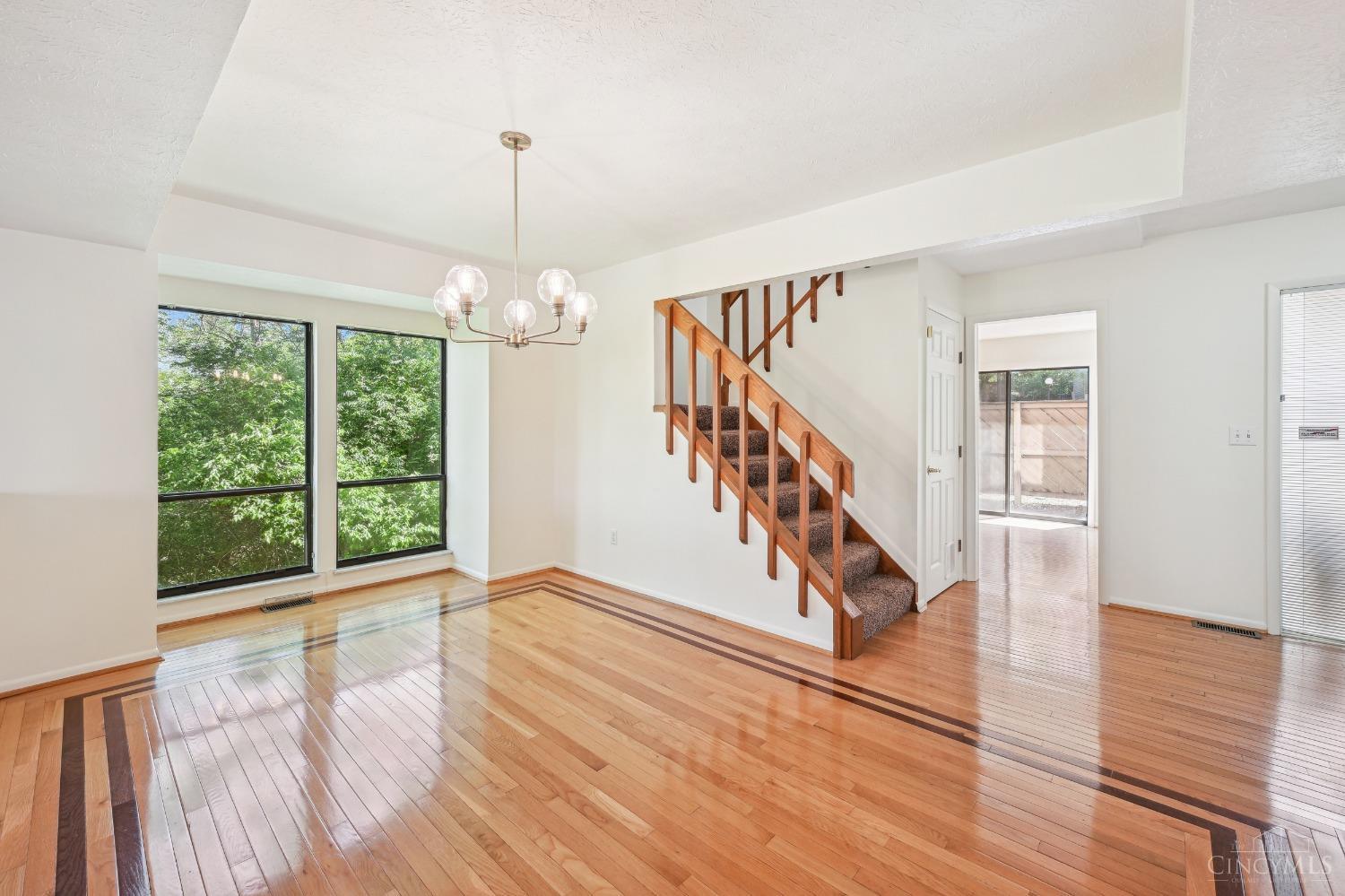 7264 East Galbraith Road Cincinnati, OH 45243 - Photo 12 of 33