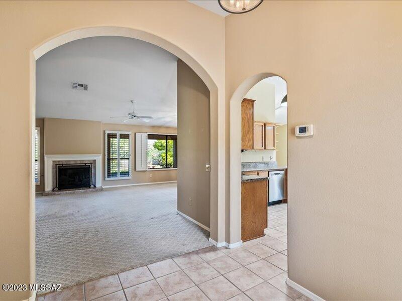 36954 South Highland Ridge Drive Tucson, AZ 85739 - Photo 5 of 31