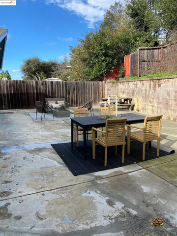 $769,000 | 8454 Ney Avenue, Oakland, CA 94605