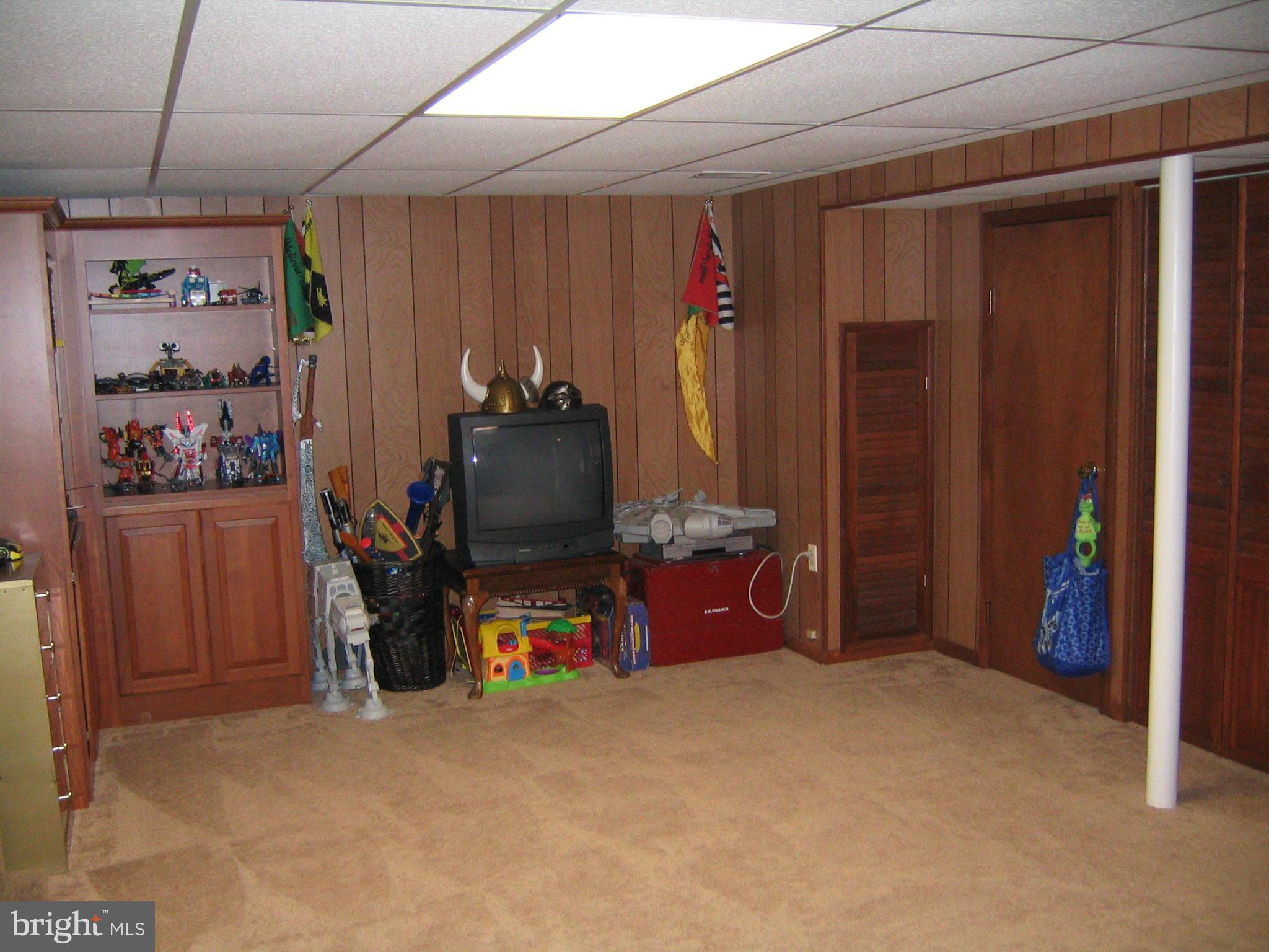 3828 Gallows Road Annandale, VA 22003 - Photo 13 of 22 Den