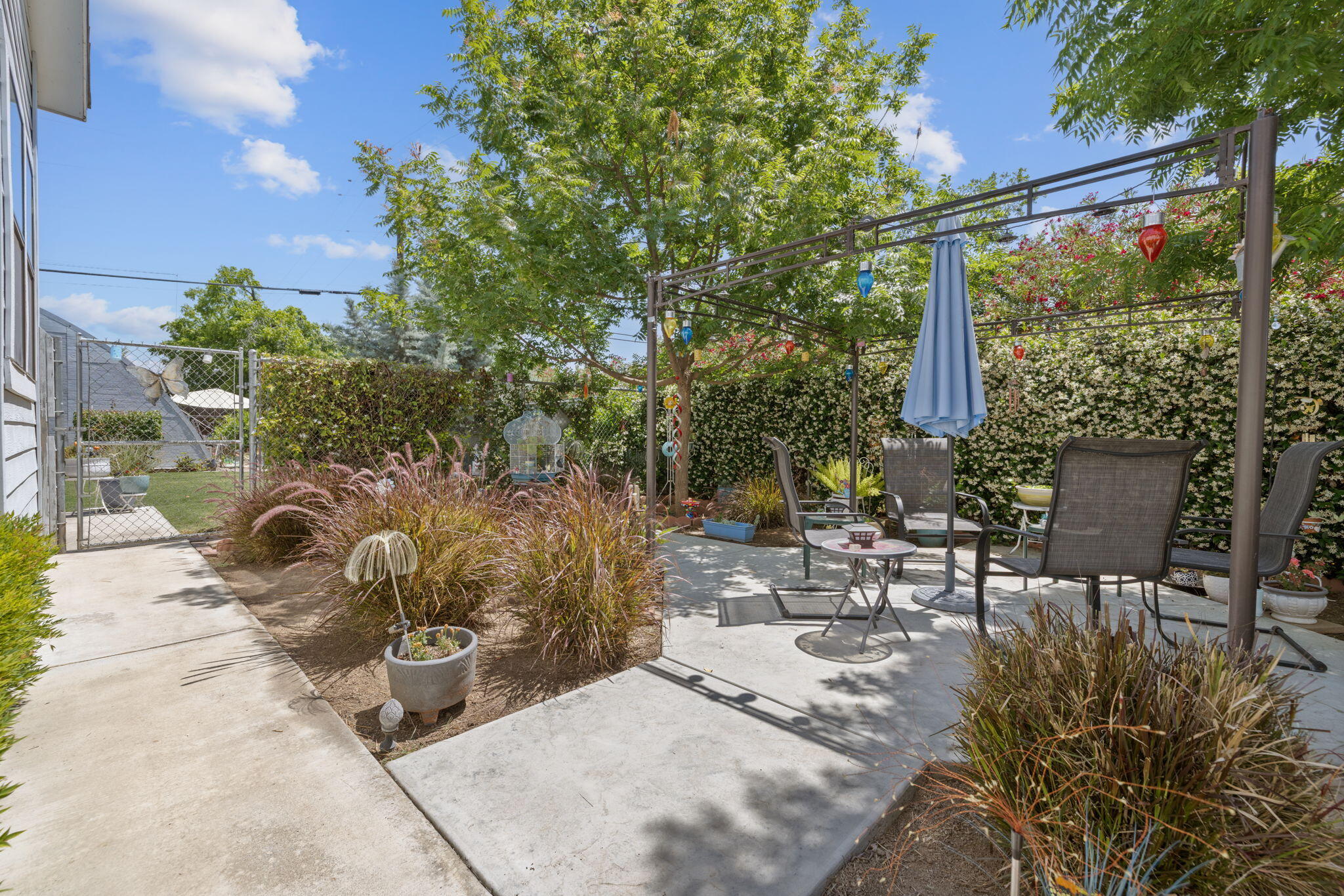 303 North E Street Exeter, CA 93221 - Photo 38 of 44