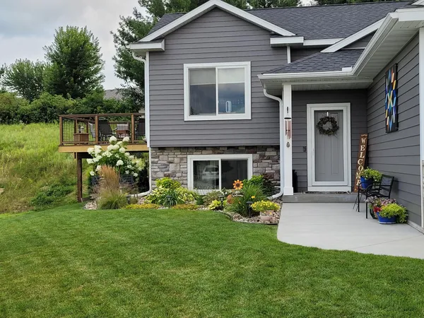 $519,900 | 1013 Eagle Vista Lane, Lake City, MN 55041