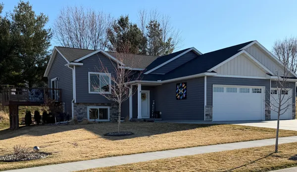 $519,900 | 1013 Eagle Vista Lane, Lake City, MN 55041