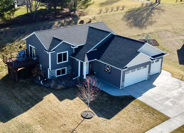 $519,900 | 1013 Eagle Vista Lane, Lake City, MN 55041