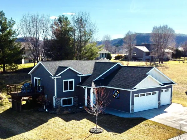 $519,900 | 1013 Eagle Vista Lane, Lake City, MN 55041