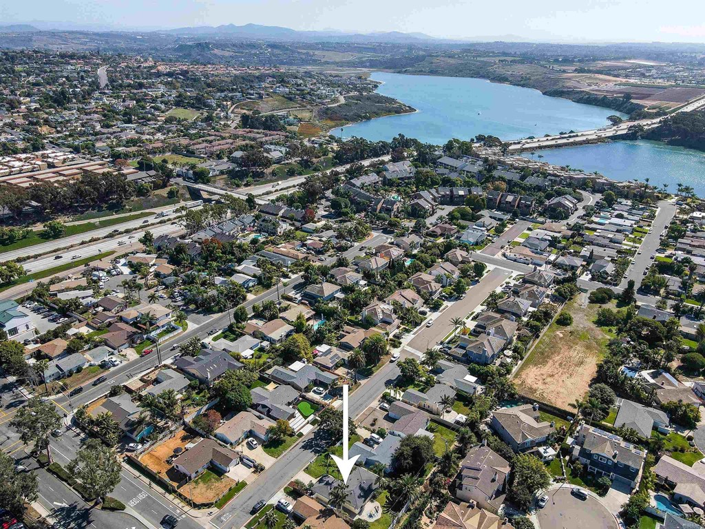 3915 Linmar Lane Carlsbad, CA 92008 - Photo 22 of 25 an aerial view of multiple house