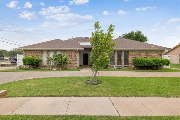 $3,195 | 2001 Stain Glass Drive, Plano, TX 75075