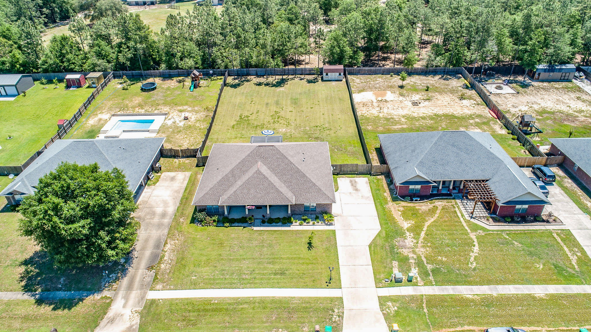 6187 Hummingbird Lane Crestview, FL 32536 - Photo 3 of 45 Gallery Image 3