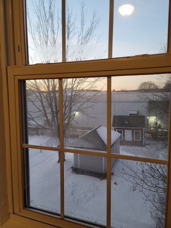 10 Elm Street Webster, MA 01570 - Photo 18 of 32