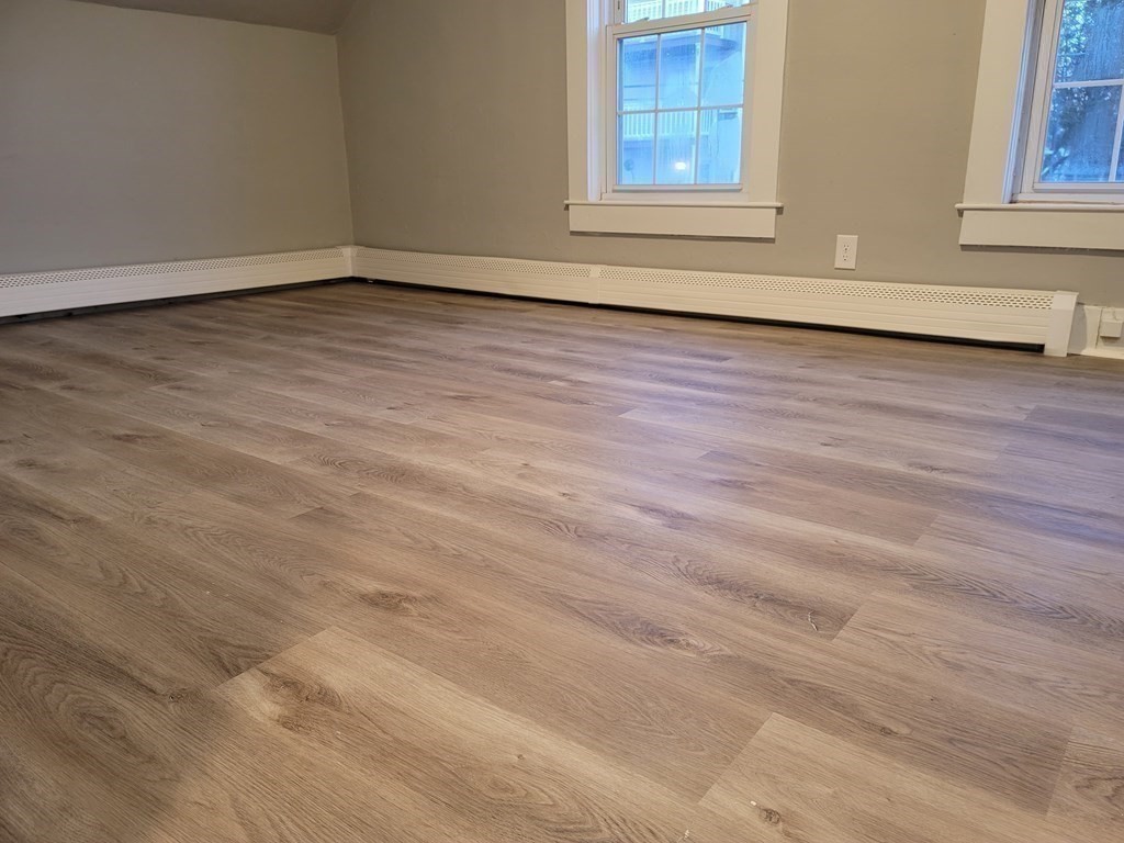 10 Elm Street Webster, MA 01570 - Photo 19 of 32