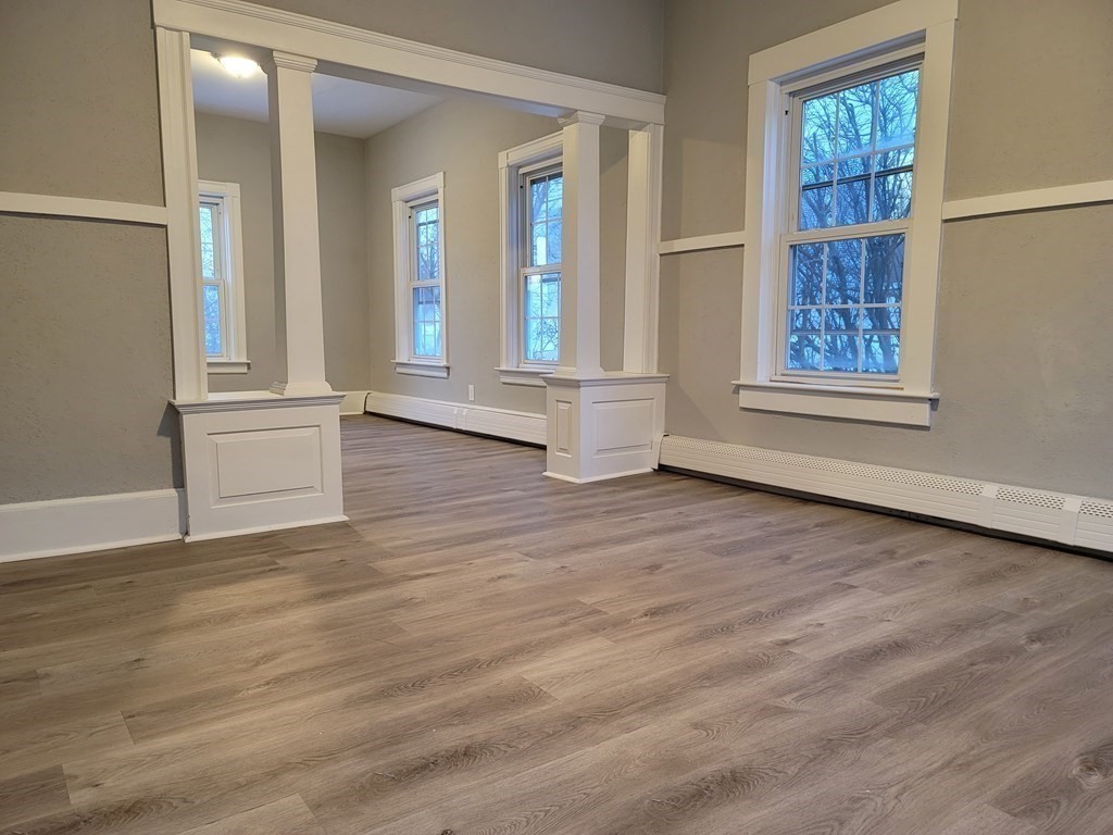 10 Elm Street Webster, MA 01570 - Photo 3 of 32