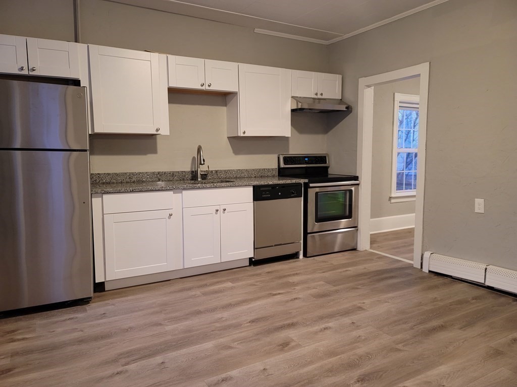 10 Elm Street Webster, MA 01570 - Photo 5 of 32
