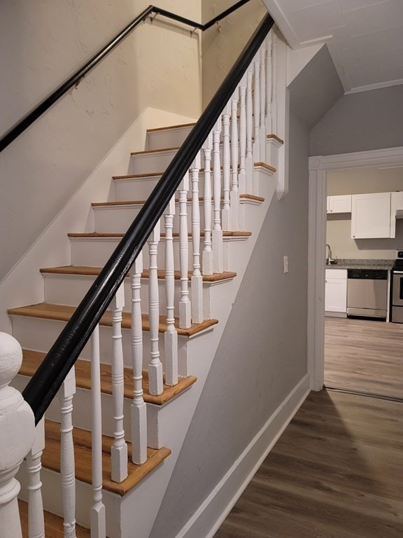 10 Elm Street Webster, MA 01570 - Photo 10 of 32