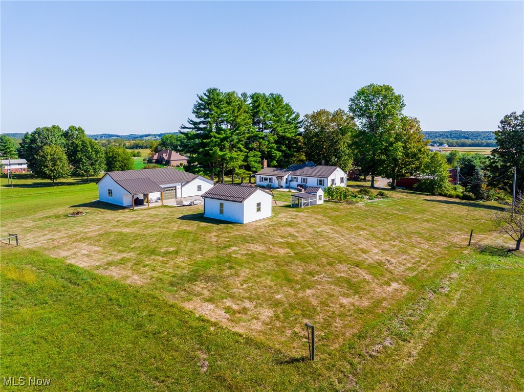 7500 Central Road Northwest Strasburg, OH 44680 - Photo 2 of 37