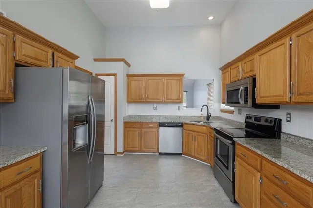 $315,000 | 1415 Kimberly Drive, Warrensburg, MO 64093