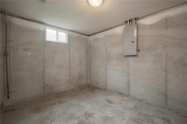 $315,000 | 1415 Kimberly Drive, Warrensburg, MO 64093