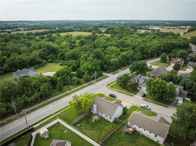 $315,000 | 1415 Kimberly Drive, Warrensburg, MO 64093