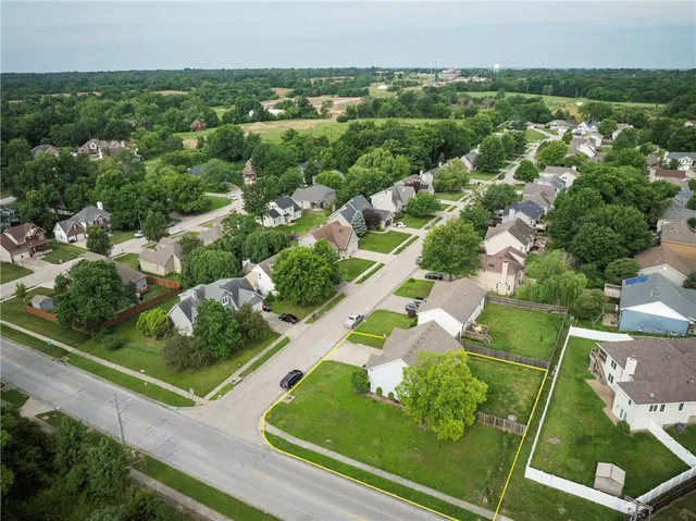 $315,000 | 1415 Kimberly Drive, Warrensburg, MO 64093