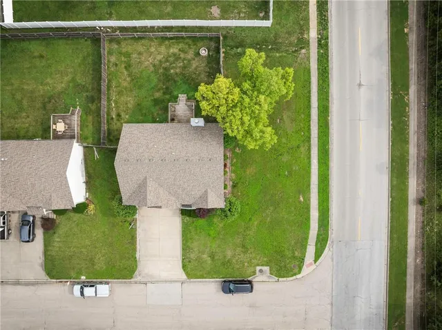 $315,000 | 1415 Kimberly Drive, Warrensburg, MO 64093