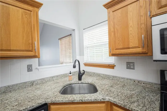 $315,000 | 1415 Kimberly Drive, Warrensburg, MO 64093