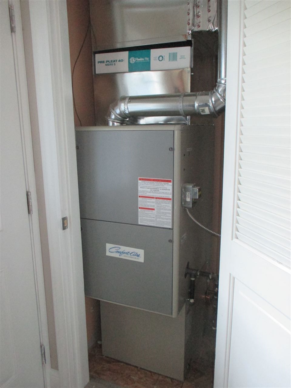 9090 Coldwater Road Flushing, MI 48433 - Photo 15 of 18 31398326-14.JPG